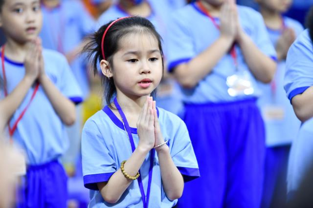 Không khí trung thu tràn ngập khóa tu Búp sen từ bi