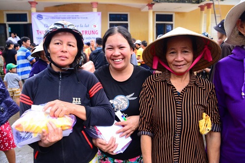 Tổng Kết Chương Trình Cứu Trợ Lũ Lụt  “Thương Về Miền Trung” (C262) Và “Miền Trung - Triệu Con Tim Hướng Về” (C263)