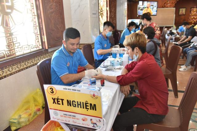 544 người tham gia hiến máu nhân đạo tại chùa Giác Ngộ (HM38)