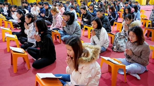 Hà Nội: Gần 400 bạn trẻ trở về chùa Bằng để “Khép lại quá khứ, mở cửa tương lai”