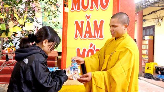 Hà Nội: Gần 400 bạn trẻ trở về chùa Bằng để “Khép lại quá khứ, mở cửa tương lai”