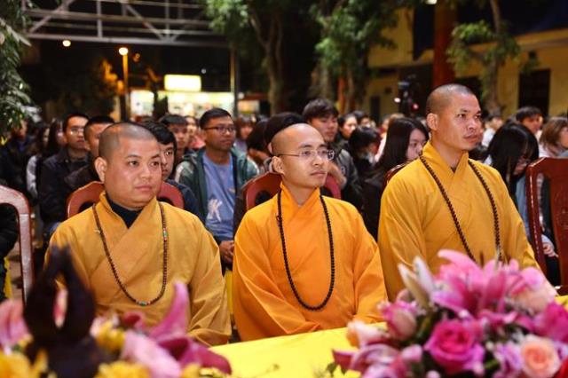 Hà Nội: Gần 400 bạn trẻ trở về chùa Bằng để “Khép lại quá khứ, mở cửa tương lai”