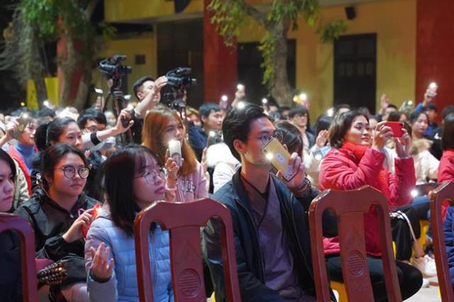 Hà Nội: Gần 400 bạn trẻ trở về chùa Bằng để “Khép lại quá khứ, mở cửa tương lai”