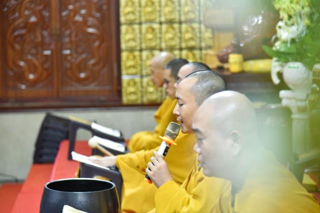 Cha mẹ được lợi gì khi đưa trẻ đến chùa?