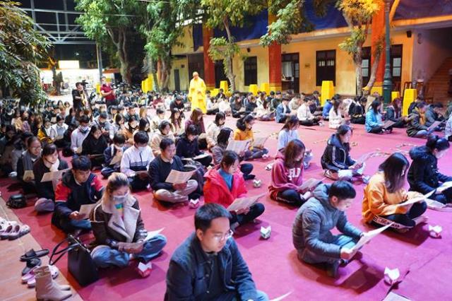 Hà Nội: Gần 400 bạn trẻ trở về chùa Bằng để “Khép lại quá khứ, mở cửa tương lai”