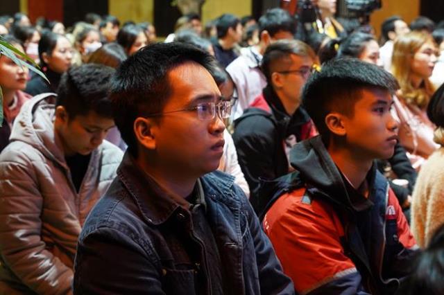 Hà Nội: Gần 400 bạn trẻ trở về chùa Bằng để “Khép lại quá khứ, mở cửa tương lai”