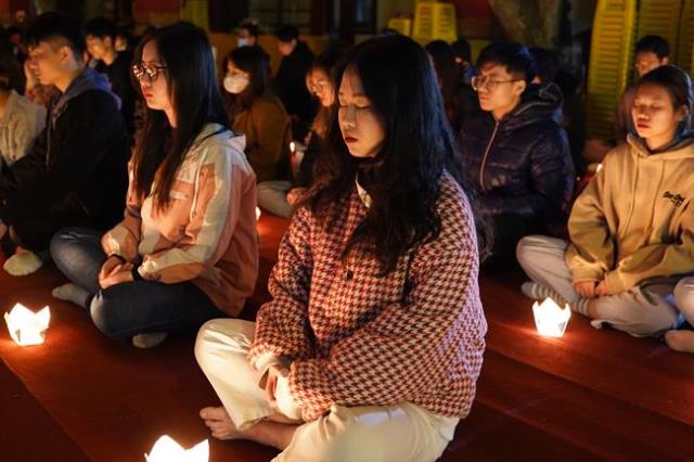 Hà Nội: Gần 400 bạn trẻ trở về chùa Bằng để “Khép lại quá khứ, mở cửa tương lai”