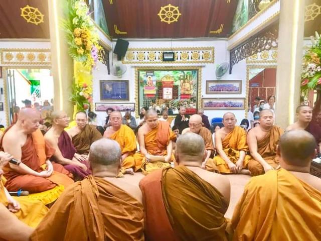 HCMC: Đại lễ dâng Y Kathina tại chùa Phổ Minh - PL: 2564
