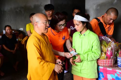 Tổng Kết Chương Trình Cứu Trợ Lũ Lụt  “Thương Về Miền Trung” (C262) Và “Miền Trung - Triệu Con Tim Hướng Về” (C263)