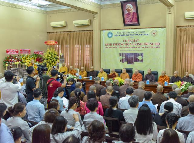 Viện Nghiên cứu Phật học Việt Nam: Lễ ra mắt ấn bản Kinh Trường bộ và Kinh Trung bộ