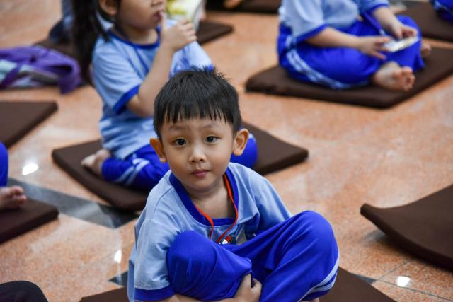 Cha mẹ được lợi gì khi đưa trẻ đến chùa?