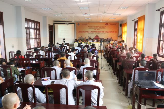 Phiên làm việc của 05 tiểu ban trong Hội thảo &#039;Phật giáo vùng Nam bộ: Sự hình thành và phát triển&quot;