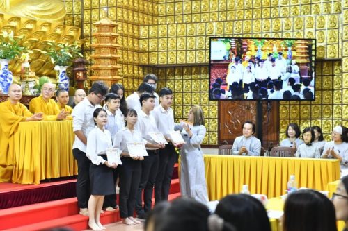 Tổng Kết Chương Trình Học Bổng Đạo Phật Ngày Nay 2020  (C258)  (Dành Cho Quý Tăng Ni Thuộc Tăng Đoàn Chùa Giác Ngộ Và Sinh Viên Các Trường Đại Học, Cao Đẳng Tại Tp. HCM)