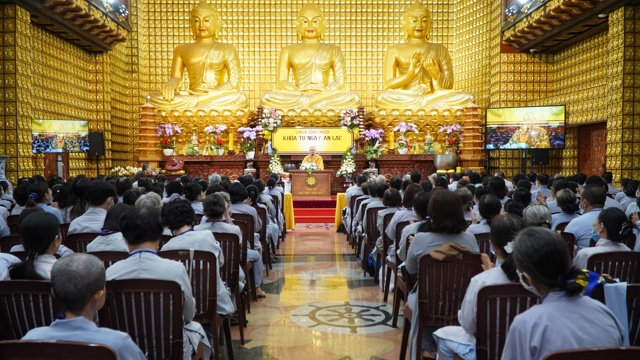 Tuổi Trẻ Hướng Phật:  Nuôi Dưỡng và Phát Triển Hạt Giống Trí Tuệ