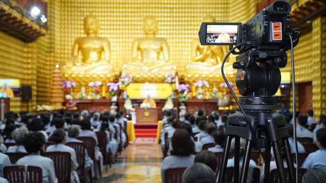 Tuổi Trẻ Hướng Phật:  Nuôi Dưỡng và Phát Triển Hạt Giống Trí Tuệ