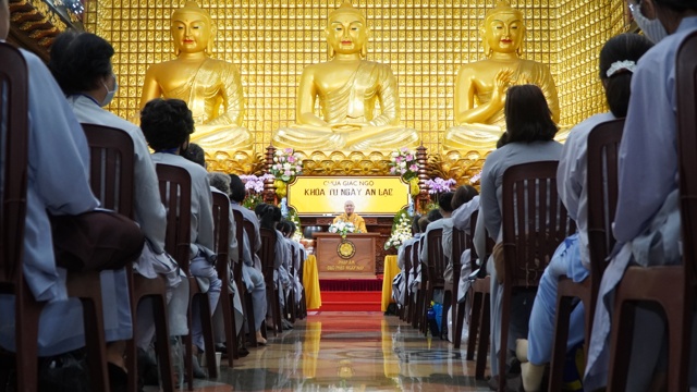Tuổi Trẻ Hướng Phật:  Nuôi Dưỡng và Phát Triển Hạt Giống Trí Tuệ