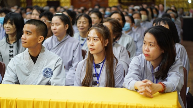 Tuổi Trẻ Hướng Phật:  Nuôi Dưỡng và Phát Triển Hạt Giống Trí Tuệ