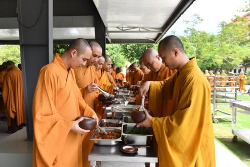Tổng Kết Chương Trình Cúng Dường “Quỹ Đời Sống Tăng Ni” Kỳ 10 (C106-10)