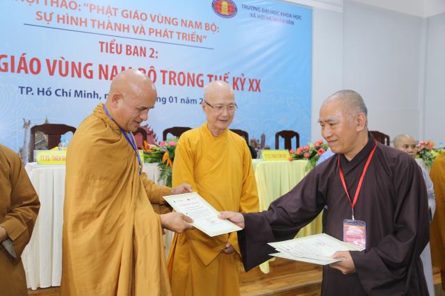 Phiên làm việc của 05 tiểu ban trong Hội thảo &#039;Phật giáo vùng Nam bộ: Sự hình thành và phát triển&quot;
