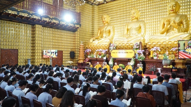Tuổi Trẻ Hướng Phật:  Nuôi Dưỡng và Phát Triển Hạt Giống Trí Tuệ