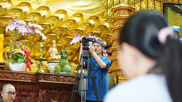 Tuổi Trẻ Hướng Phật:  Nuôi Dưỡng và Phát Triển Hạt Giống Trí Tuệ