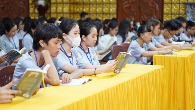Tuổi Trẻ Hướng Phật:  Nuôi Dưỡng và Phát Triển Hạt Giống Trí Tuệ