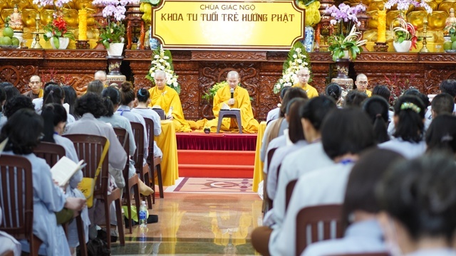 Tuổi Trẻ Hướng Phật:  Nuôi Dưỡng và Phát Triển Hạt Giống Trí Tuệ