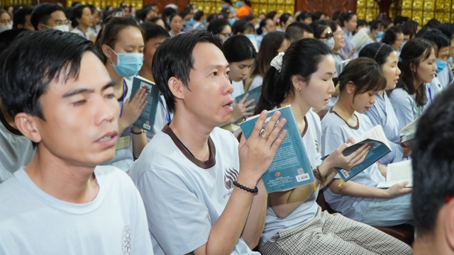 Tuổi Trẻ Hướng Phật:  Nuôi Dưỡng và Phát Triển Hạt Giống Trí Tuệ