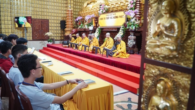 Tuổi Trẻ Hướng Phật:  Nuôi Dưỡng và Phát Triển Hạt Giống Trí Tuệ