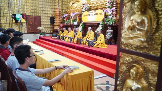 Tuổi Trẻ Hướng Phật:  Nuôi Dưỡng và Phát Triển Hạt Giống Trí Tuệ