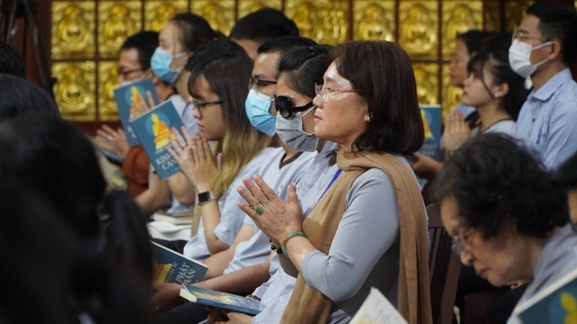 Tuổi Trẻ Hướng Phật:  Nuôi Dưỡng và Phát Triển Hạt Giống Trí Tuệ