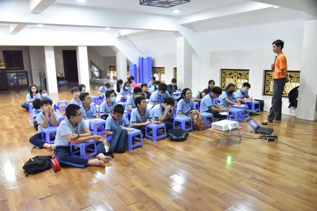 Chơi vui, học tốt trong khóa tu Búp Sen Từ Bi
