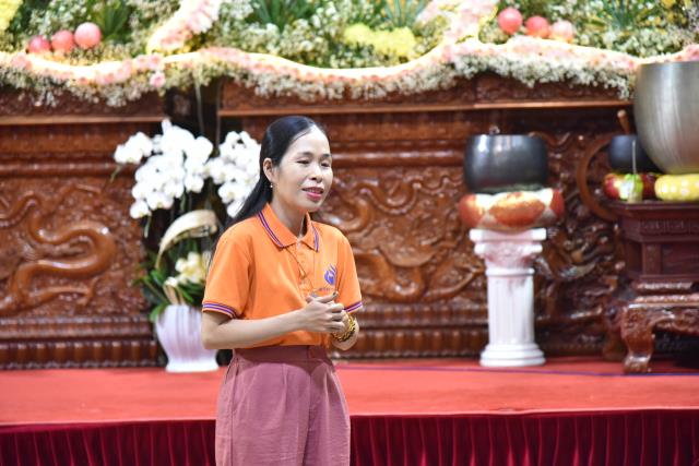Chơi vui, học tốt trong khóa tu Búp Sen Từ Bi