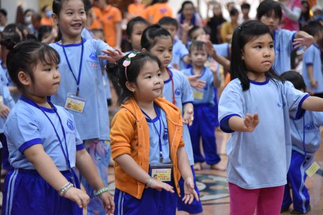 Chơi vui, học tốt trong khóa tu Búp Sen Từ Bi