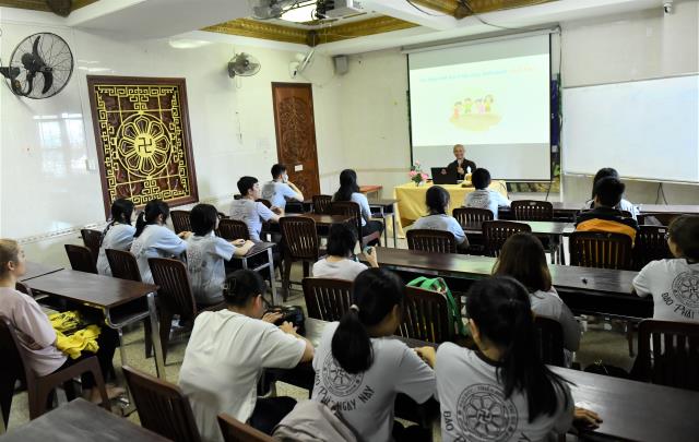 Khóa tu Tuổi Trẻ Hướng Phật: Vì sao không được hạnh phúc?