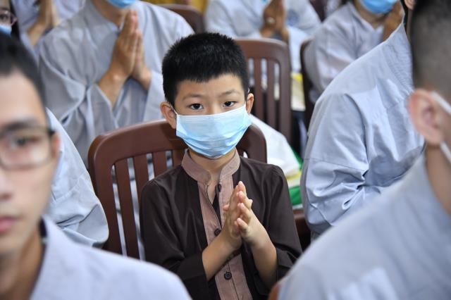 TP.HCM: Hơn 700 thiện nam, tín nữ quy y nhân kỷ niệm Phật thành đạo (08-12 AL)