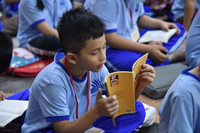 Chơi vui, học tốt trong khóa tu Búp Sen Từ Bi