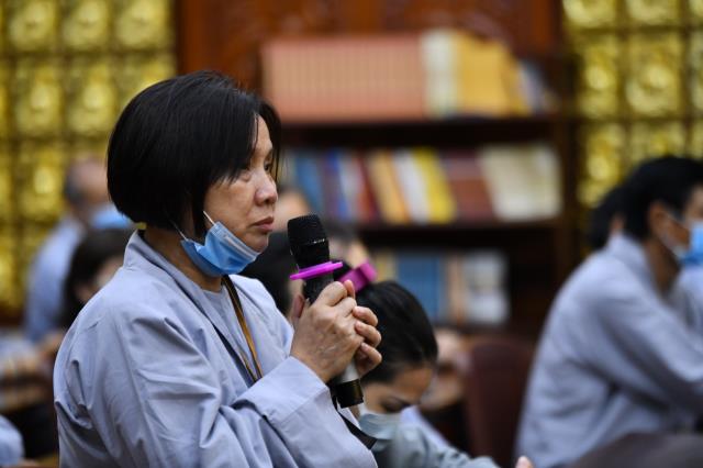 TT. Nhật Từ giải đáp thắc mắc của các hành giả “xuất gia gieo duyên”