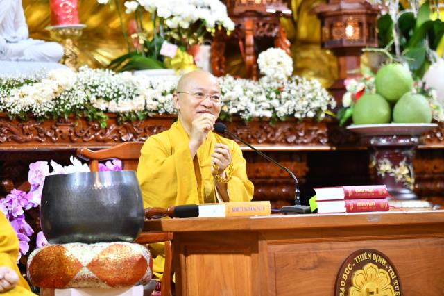 Khóa tu Tuổi Trẻ Hướng Phật: Đừng chịu đựng nỗi khổ quá lâu!