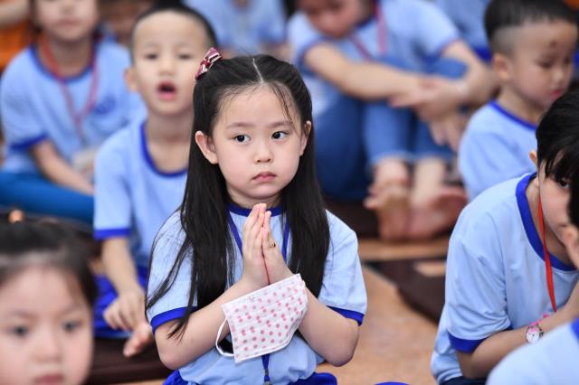 Khóa tu Búp Sen Từ Bi: Những bài đạo đức nhỏ góp nhặt nên nhân cách lớn