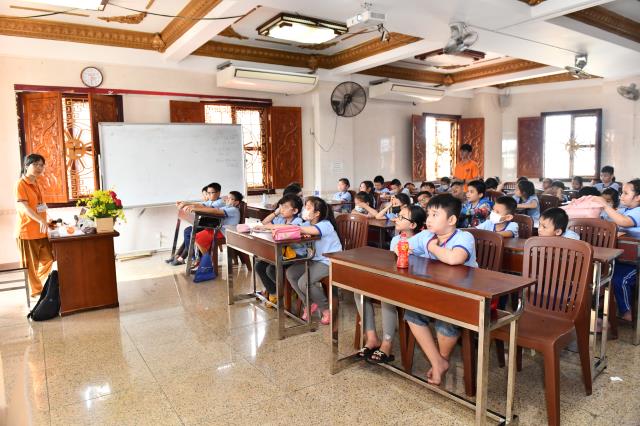 Khóa tu Búp Sen Từ Bi: Những bài đạo đức nhỏ góp nhặt nên nhân cách lớn