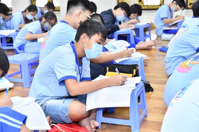 Khóa tu Búp Sen Từ Bi: Những bài đạo đức nhỏ góp nhặt nên nhân cách lớn
