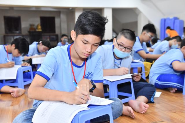 Khóa tu Búp Sen Từ Bi: Những bài đạo đức nhỏ góp nhặt nên nhân cách lớn
