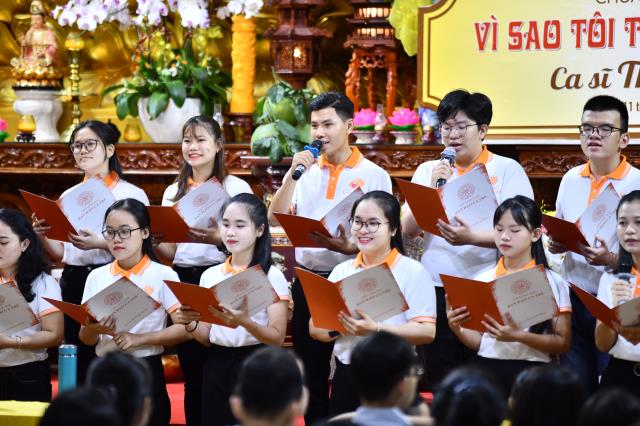 Khóa tu Tuổi Trẻ Hướng Phật: Khách mời ca sĩ Thủy Tiên với Talk show “Vì sao tôi theo đạo Phật”