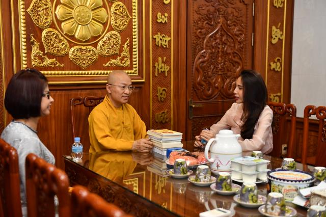 Khóa tu Tuổi Trẻ Hướng Phật: Khách mời ca sĩ Thủy Tiên với Talk show “Vì sao tôi theo đạo Phật”