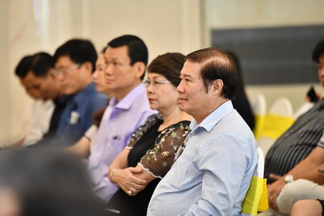 TT. Nhật Từ thuyết giảng về “Mê tín trong kinh doanh” trong chương trình Cà Phê Doanh Nhân của Quận Bình Thạnh