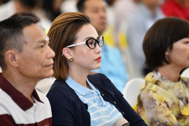 TT. Nhật Từ thuyết giảng về “Mê tín trong kinh doanh” trong chương trình Cà Phê Doanh Nhân của Quận Bình Thạnh