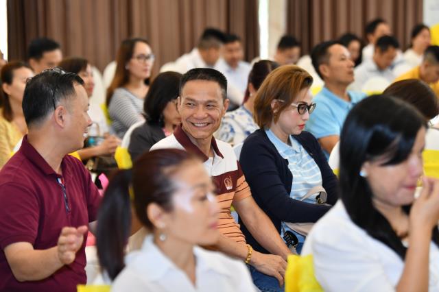 TT. Nhật Từ thuyết giảng về “Mê tín trong kinh doanh” trong chương trình Cà Phê Doanh Nhân của Quận Bình Thạnh