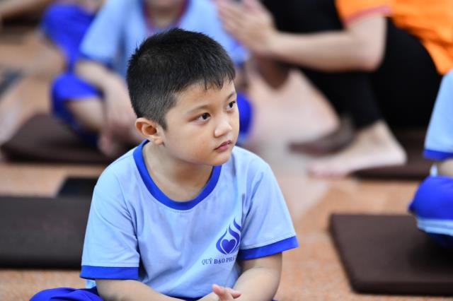 Khóa tu Thiếu nhi: Trẻ em là búp sen non/ Ngày ngày đi chùa, vẹn tròn hương thơm