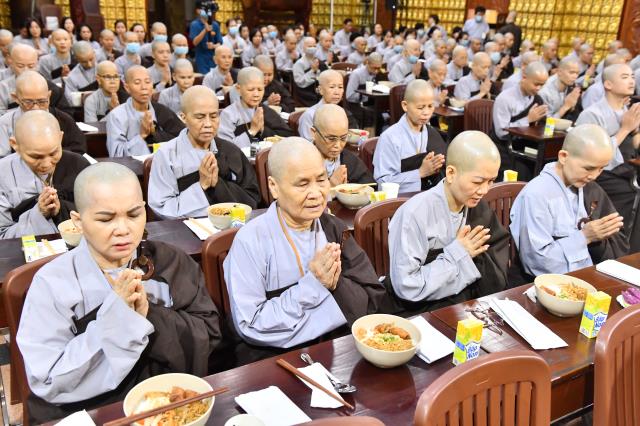 Chùm ảnh: Nhìn lại khóa tu Xuất Gia Gieo Duyên lần 8 tại chùa Giác Ngộ